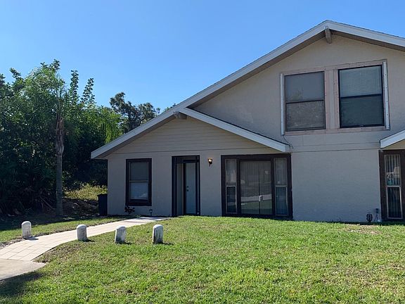 2nd image of 17466 Dumont Dr