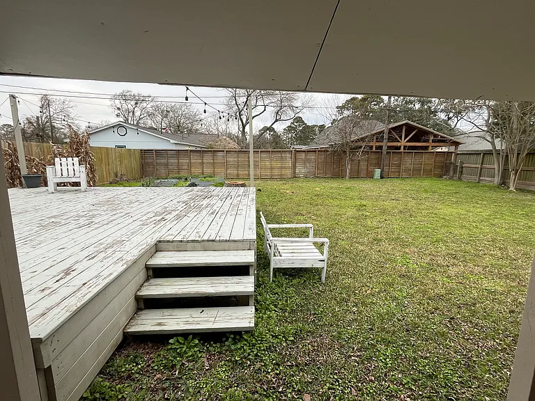 5022 Caroline St — Photo 10