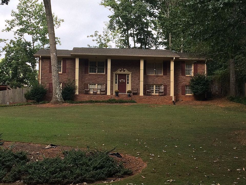 1st image of 3271 Hickory Crest Dr NW