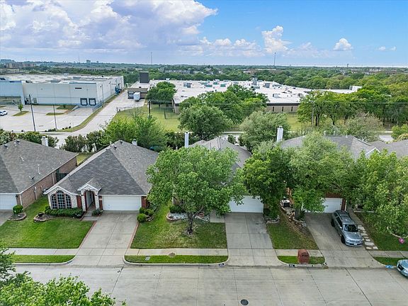4th image of 2101 Oak Manor Dr