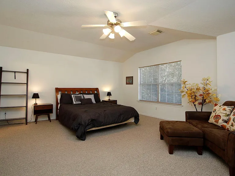 191 N Burberry Park Cir — Photo 16