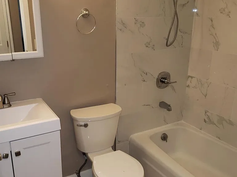 8838 Meadowview Dr #B — Photo 8
