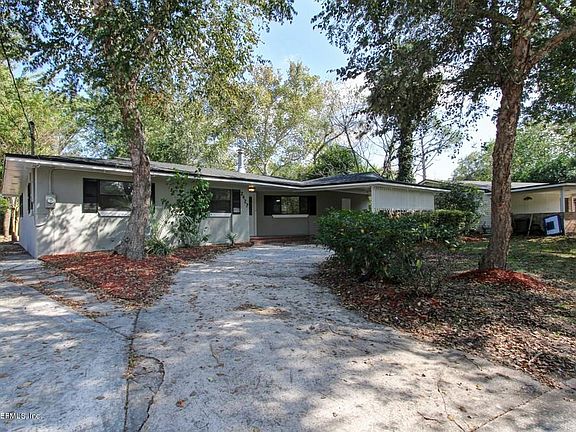3rd image of 2427 CONGAREE Court E