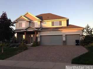 1825 Wyndam Dr, Shakopee, MN 55379