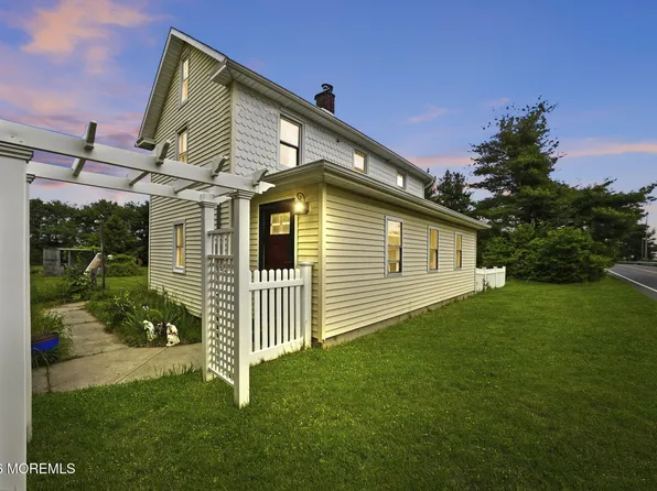 884 Monmouth Road, Cream Ridge, NJ 08514