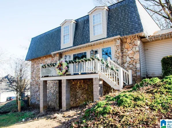 1822 Pleasant Ridge Dr, Sylacauga, AL 35150