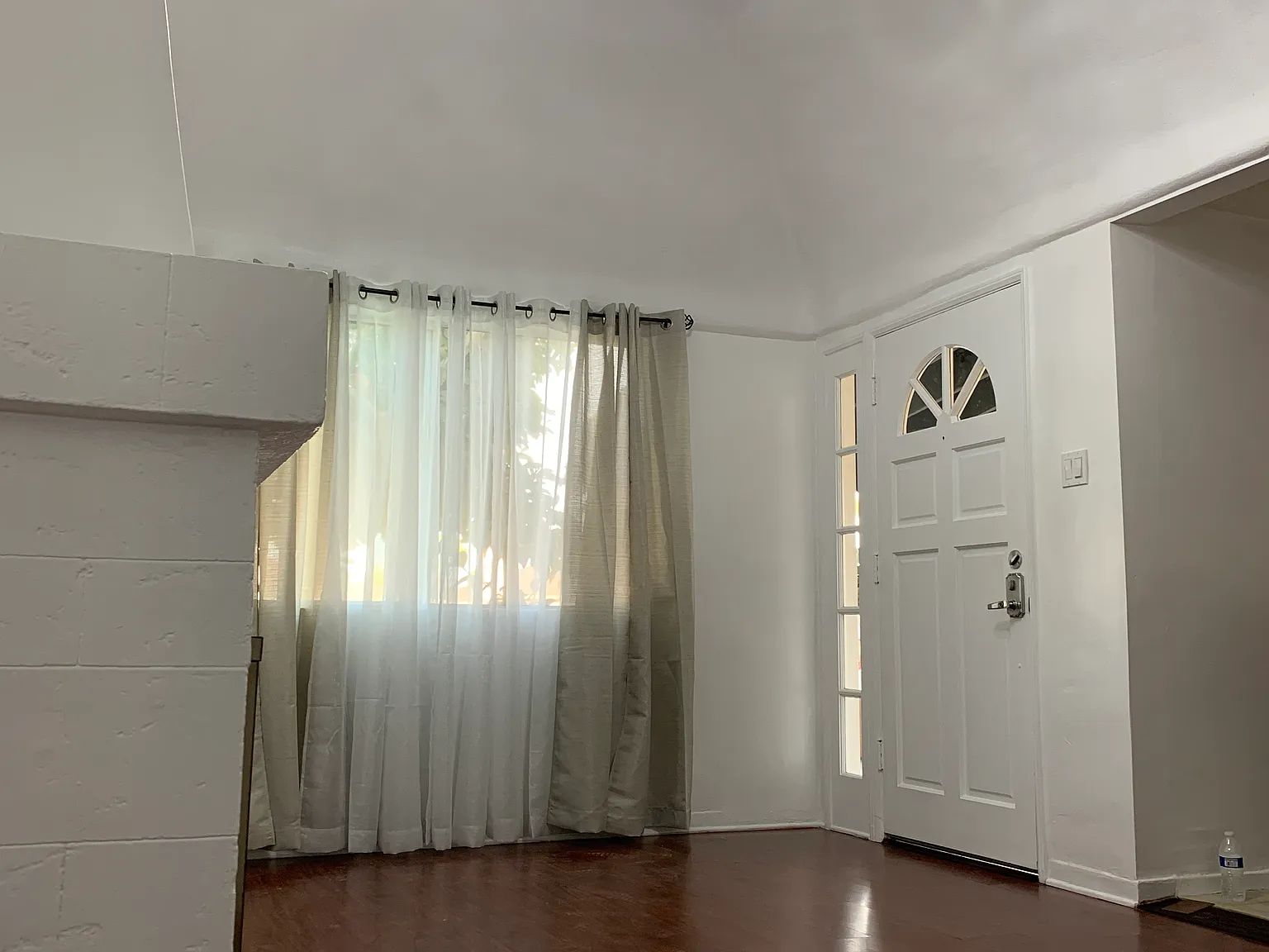 2 bed, 1350 sqft, $3,850 — Photo 3