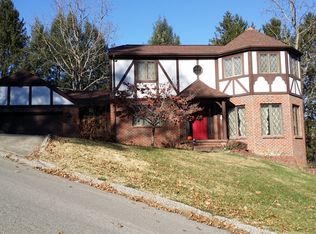 516 Weimer Ave, Saint Albans, WV 25177