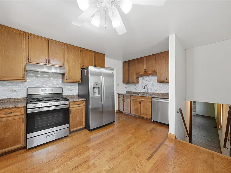 4050 Violet Ln — Photo 4