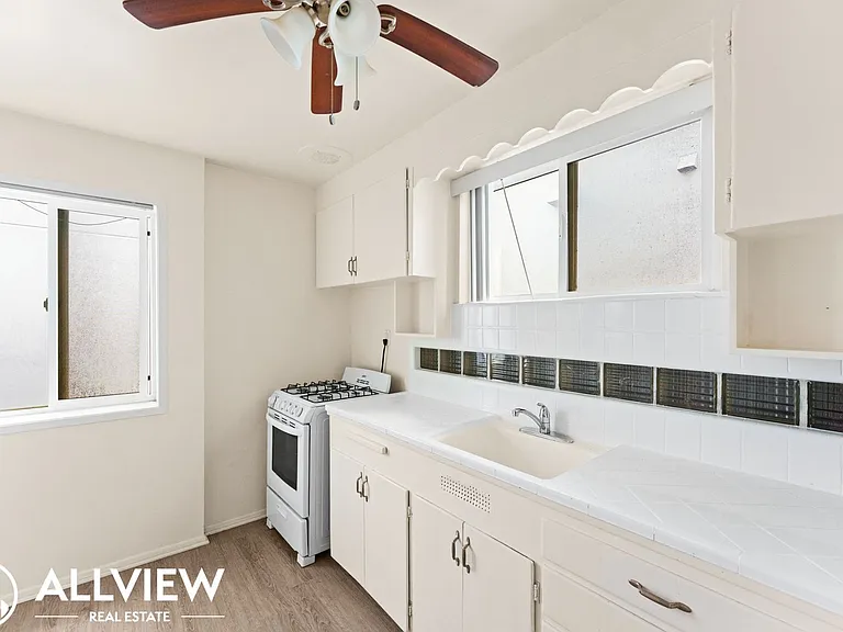 17 C Pacific Avenue — Photo 18