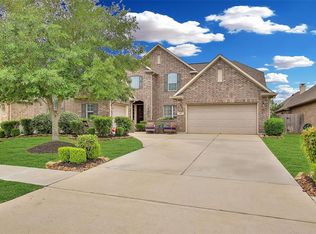 109 Baker Spring Ct, Friendswood, TX 77546