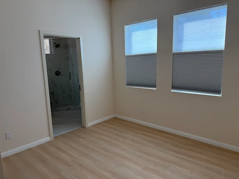 3765 Globe Ave — Photo 10