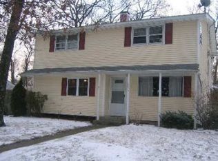 276 Horseblock Rd, Farmingville, NY 11738