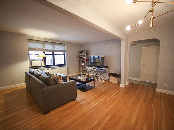 3rd image of 67-35 Yellowstone Blvd APT 5G