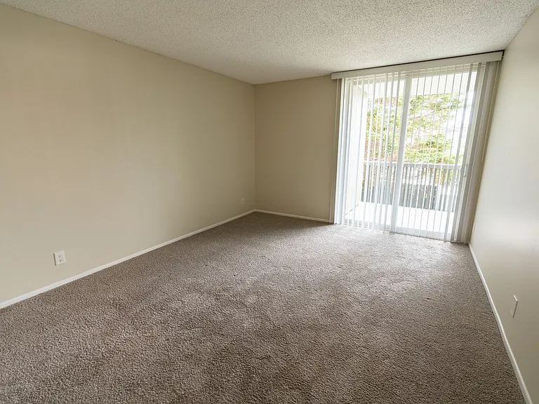 4200 Harbor Blvd — Photo 45
