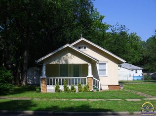 2415 SW Clay St, Topeka, KS 66611