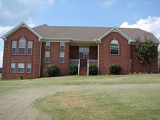 2nd image of 1002 Lorilei Ln