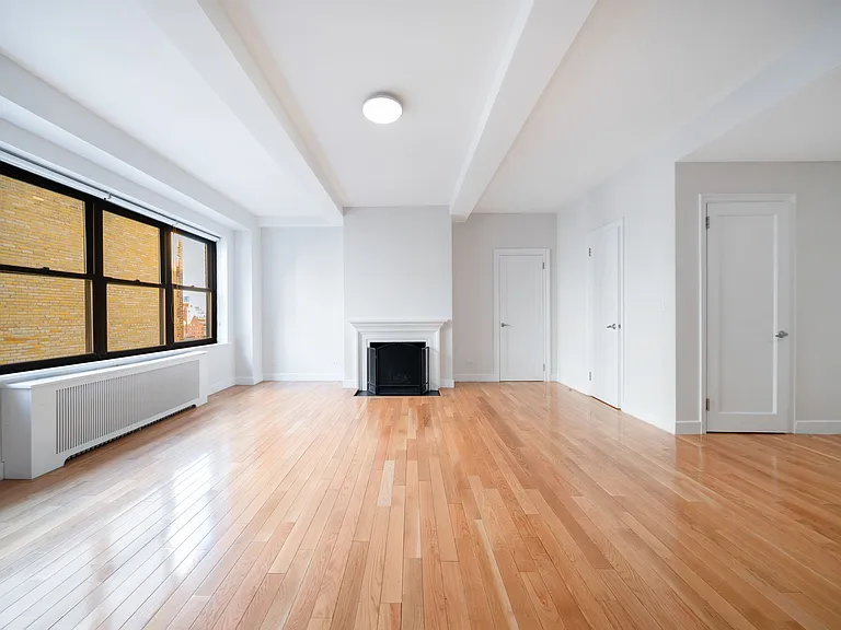 400 E 57th St #15A — Photo 2