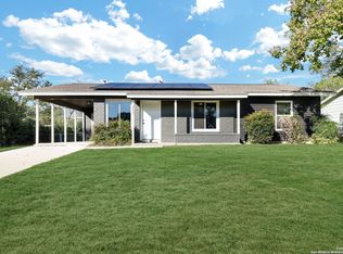 211 Chesswood Dr, San Antonio, TX 78228