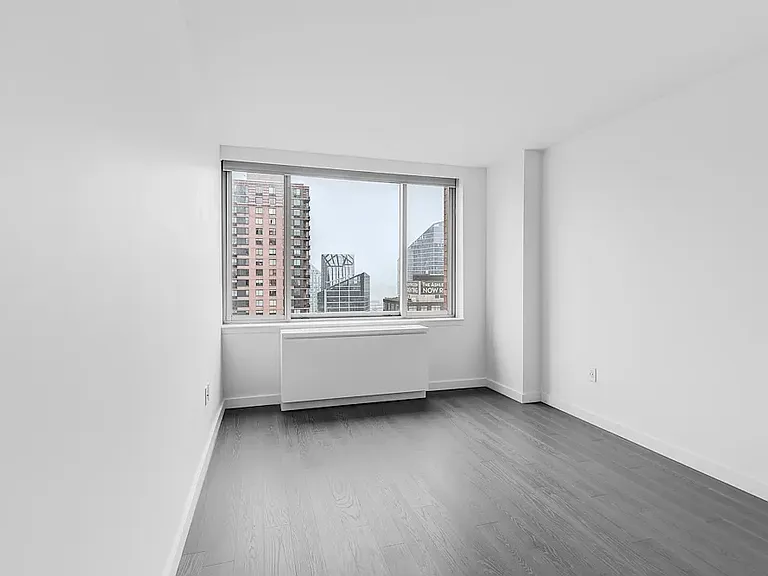 101 W End Ave #7M — Photo 6