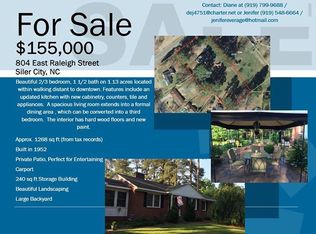 804 E Raleigh St, Siler City, NC 27344
