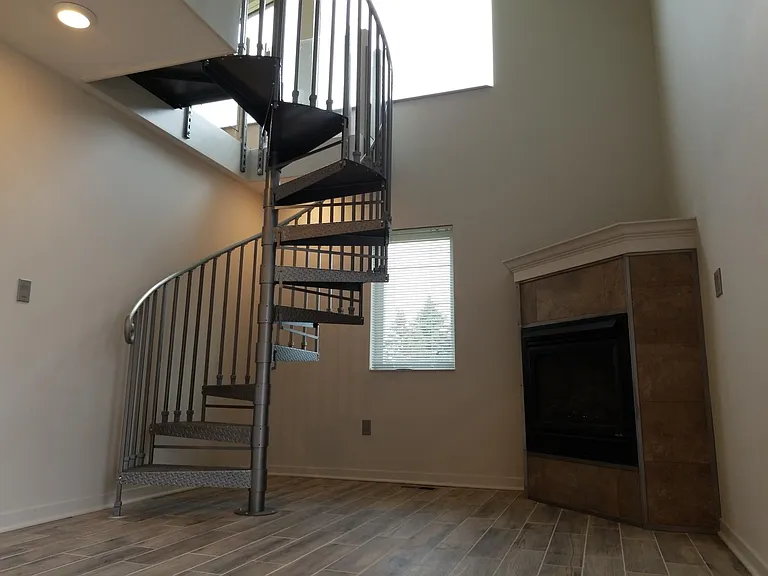 130 S Teller Ave — Photo 19