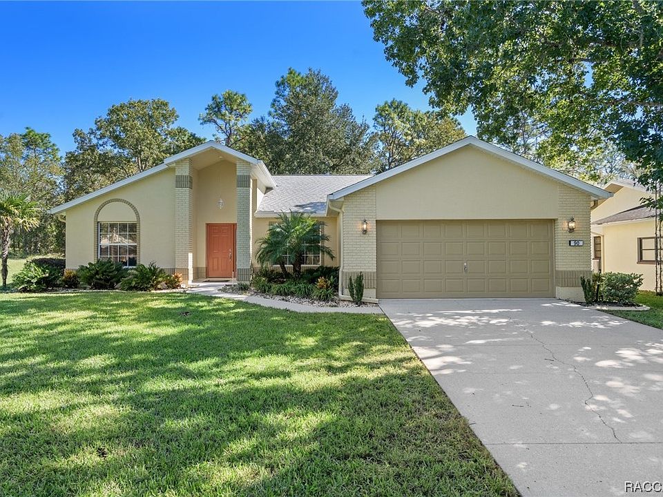 1st image of 90 Oak Village Blvd