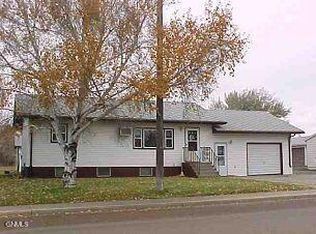 227 10th Ave E, Dickinson, ND 58601