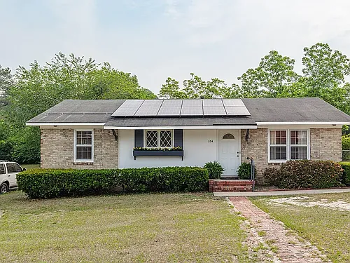 325 W Hugh St Photo 1