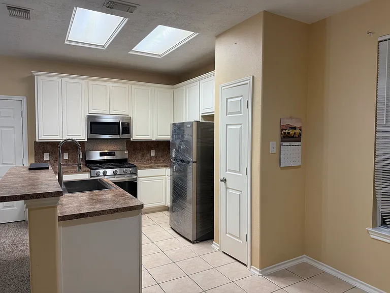 6139 Shelbourne Park Ln #6139 — Photo 8