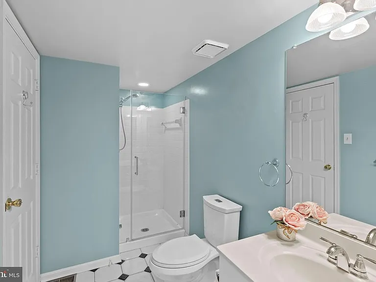 10652 Quarterstaff Rd — Photo 51