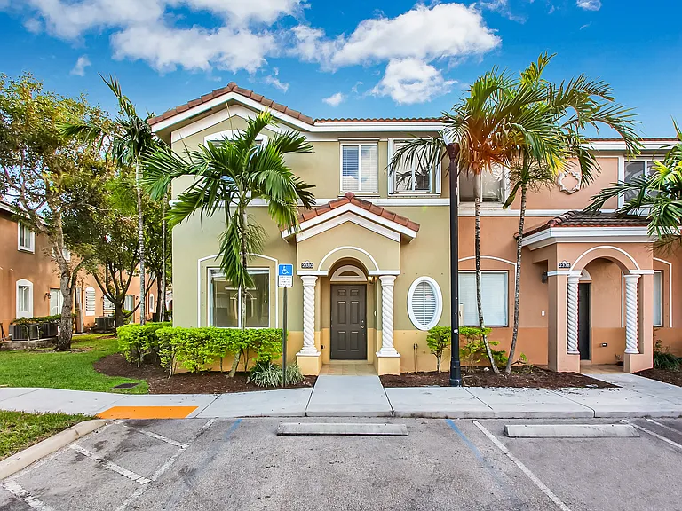 Seascape Pointe Townhomes — Photo 25