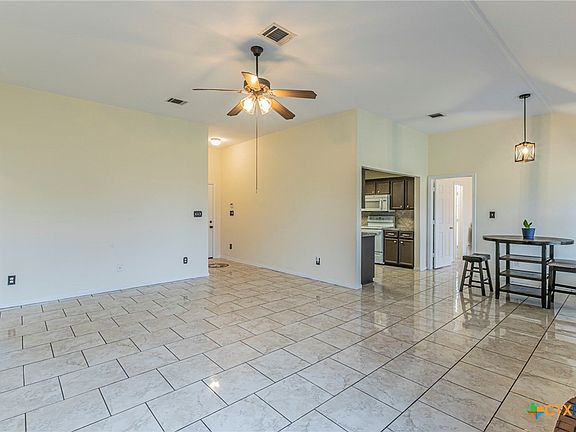 5th image of 4303 Flamingo Dr