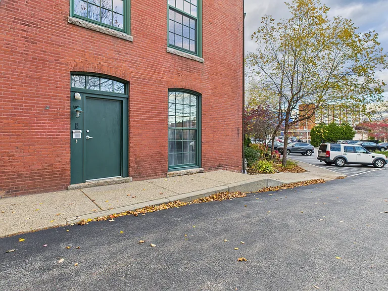 28 Bayley St #1107 — Photo 2