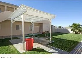 3 bed, 2.0 bath, 4310 sqft, $1,200 — Photo 3