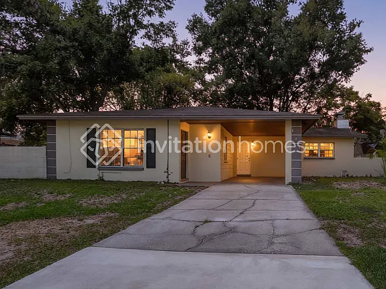 512 E Hilda Dr — Photo 1