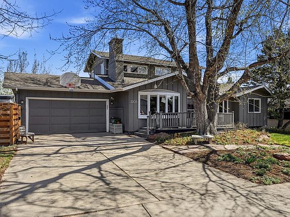 2nd image of 2205 Hillsdale Cir