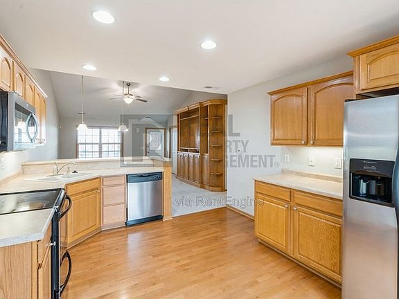 5th image of 425 Wright Rd