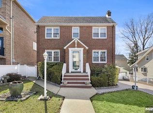 370 Aurora Ave Floor 2, Cliffside Park, NJ 07010