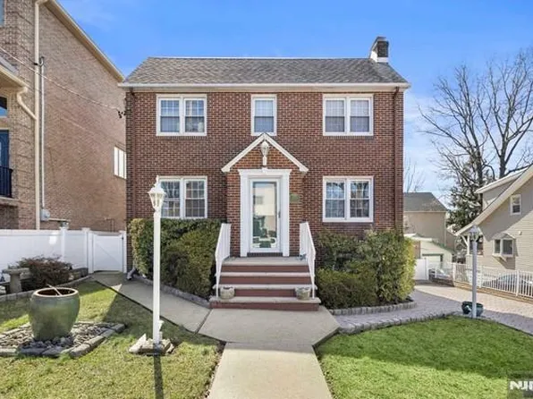 370 Aurora Ave Floor 2, Cliffside Park, NJ 07010