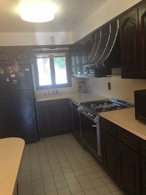 1st image of 83 3rd Ave