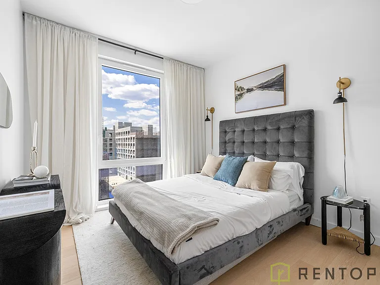 224 3rd Ave #9H — Photo 5