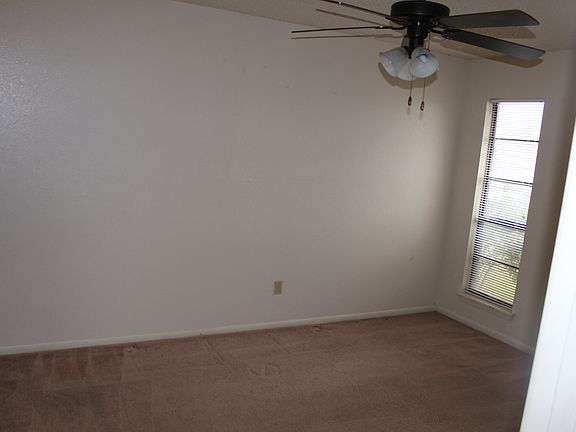 4th image of 4021 Acushnet Dr APT B