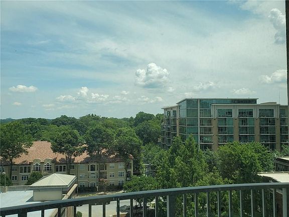 2nd image of 923 Peachtree St NE Unit 736