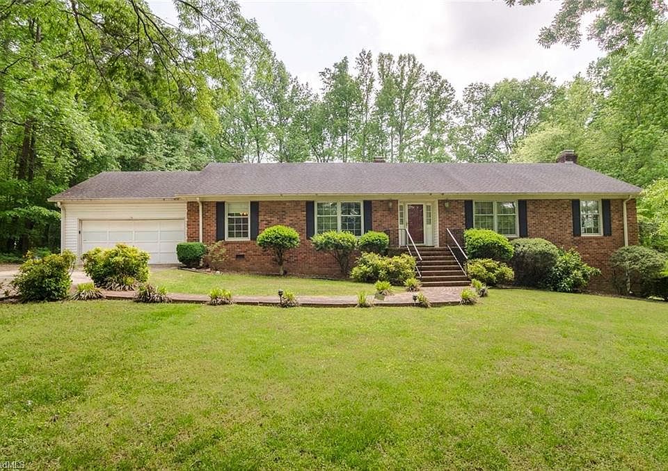 1st image of 4504 Doncaster Dr