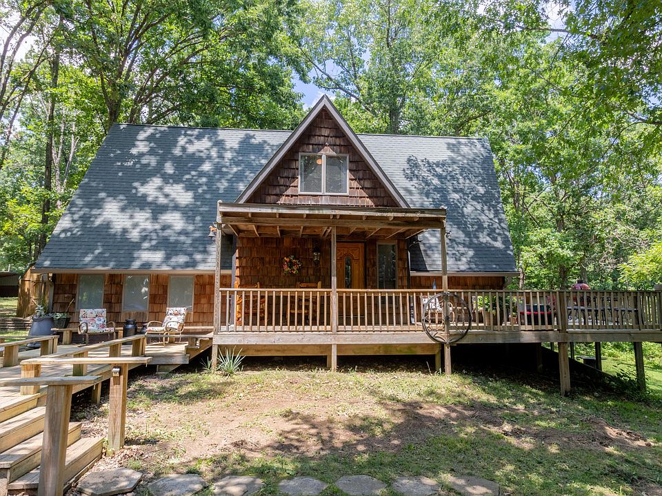 1st image of 3948 N Valley Oak Lane