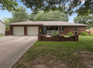 803 Ozark Short Line, Odessa, MO 64076
