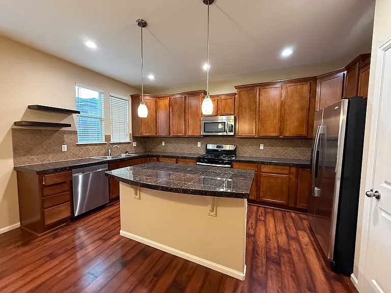 8983 E Otero Pl — Photo 2