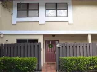 121 SW 96th Ter #121, Pembroke Pines, FL 33025