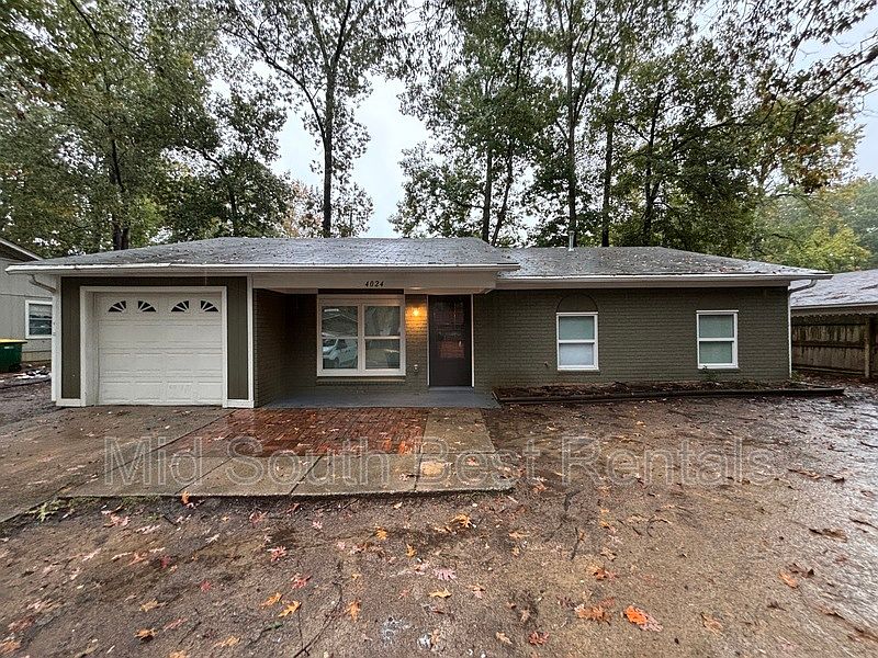 1st image of 4024 Pine Cone Dr